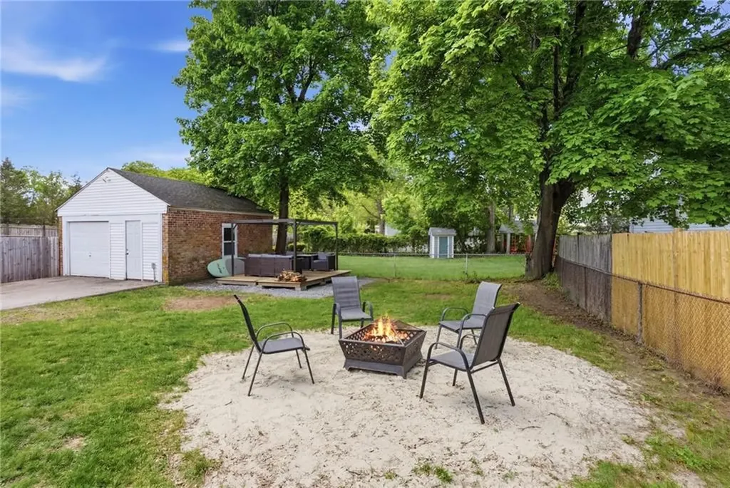5 Maple Avenue Smithfield RI 02917
