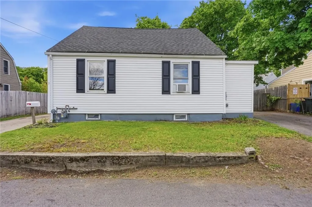 5 Maple Avenue Smithfield RI 02917