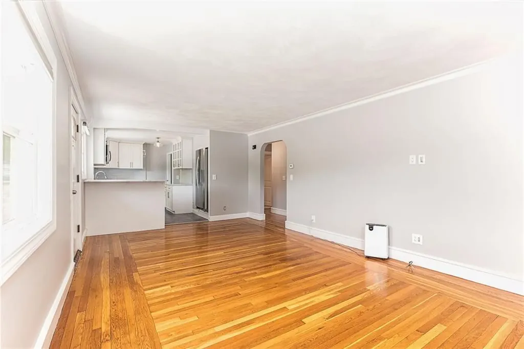 76 Crossland Road West Warwick RI 02893