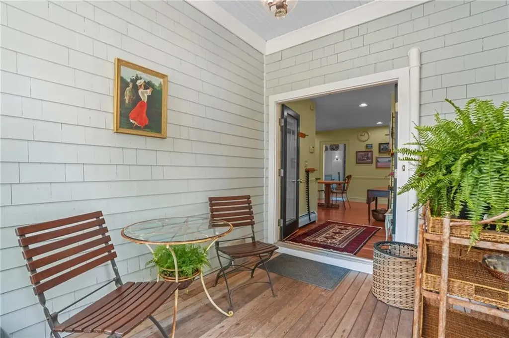 32 Catherine Street Newport RI 02840
