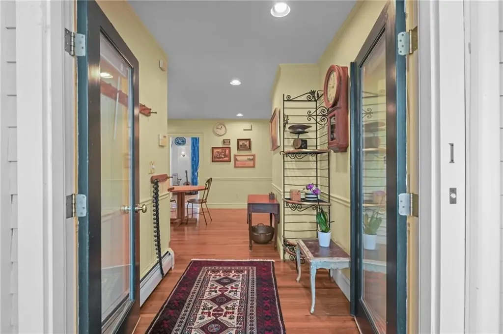 32 Catherine Street Newport RI 02840