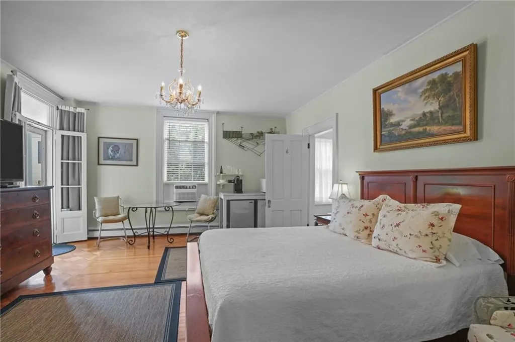 32 Catherine Street Newport RI 02840