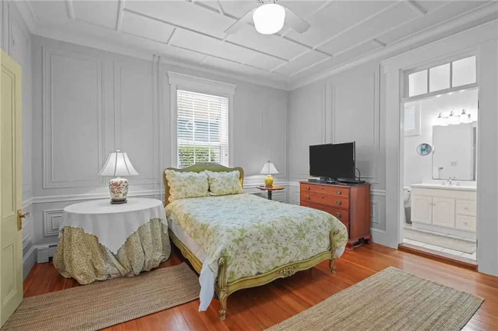 32 Catherine Street Newport RI 02840