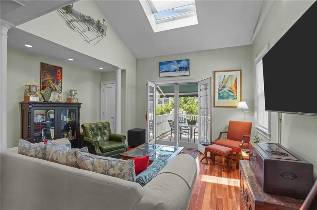 32 Catherine Street Newport RI 02840
