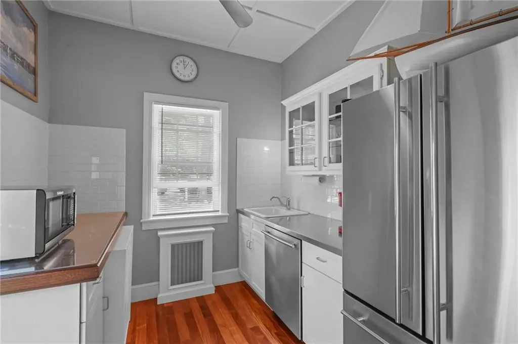 32 Catherine Street Newport RI 02840