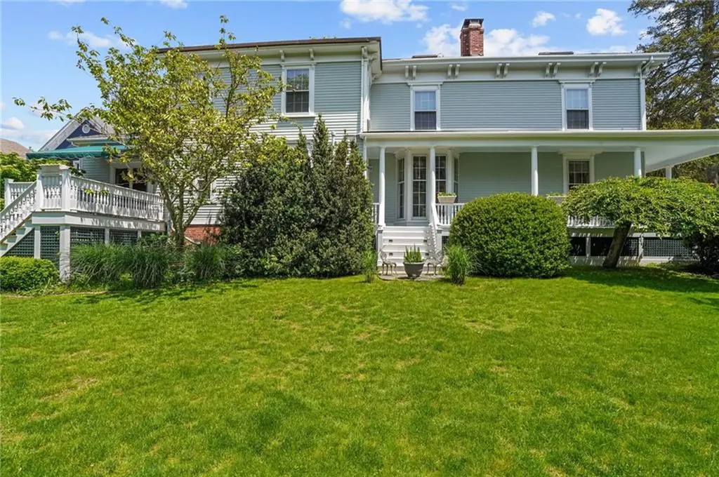 32 Catherine Street Newport RI 02840