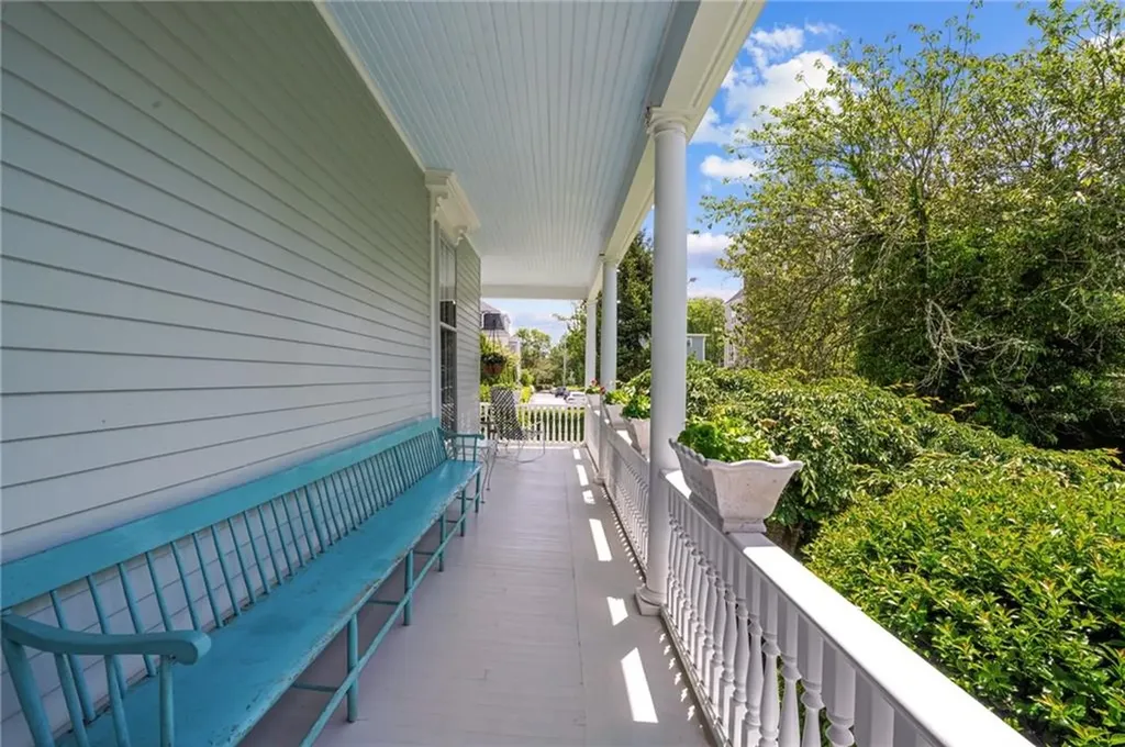 32 Catherine Street Newport RI 02840