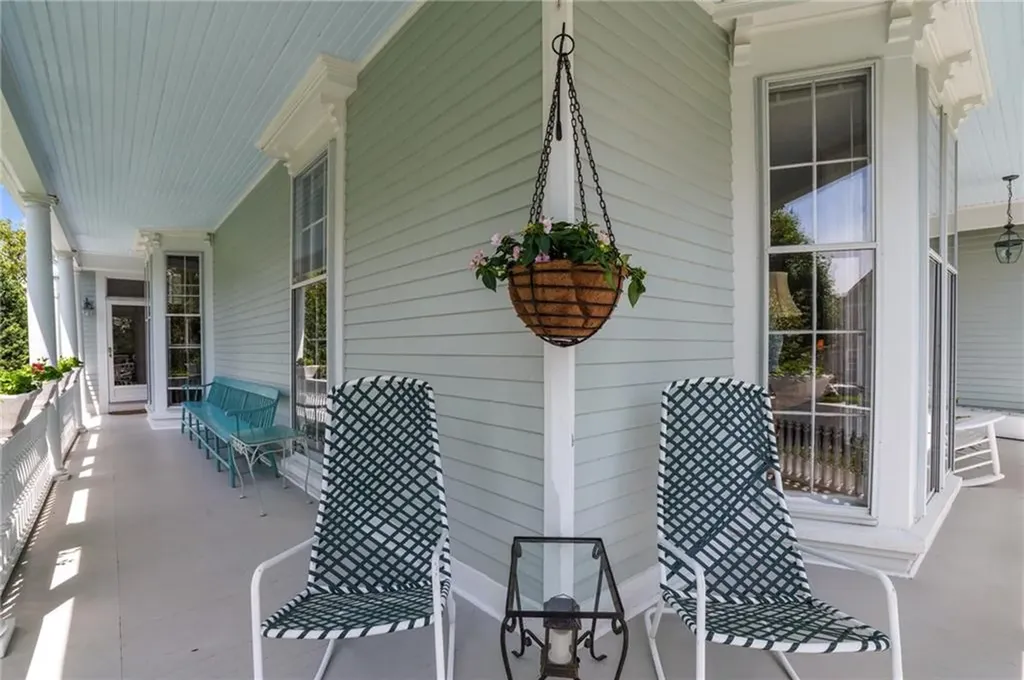 32 Catherine Street Newport RI 02840