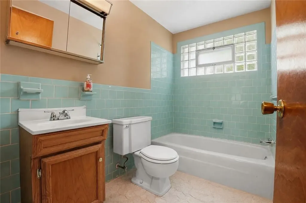 167 Sun Valley Drive Cumberland RI 02864