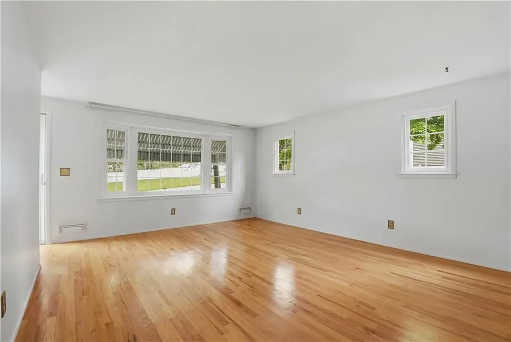 167 Sun Valley Drive Cumberland RI 02864