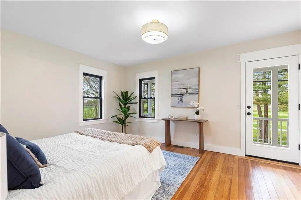 540 Middle Highway Barrington RI 02806