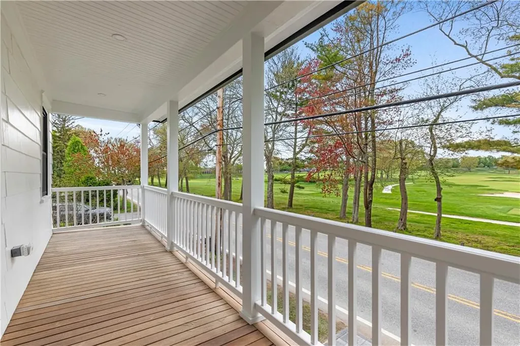 540 Middle Highway Barrington RI 02806
