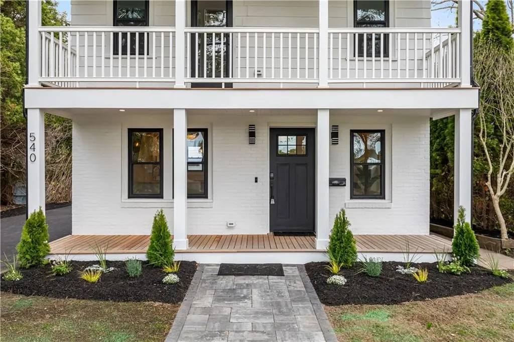 540 Middle Highway Barrington RI 02806