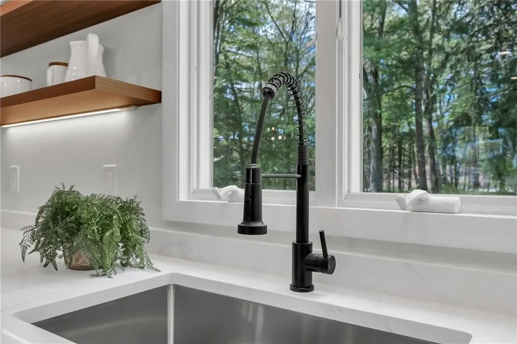 168 Edmond Drive North Kingstown RI 02852
