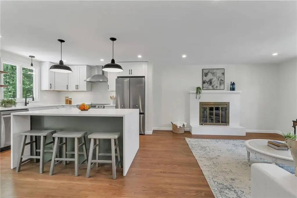 168 Edmond Drive North Kingstown RI 02852