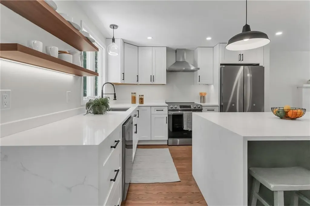 168 Edmond Drive North Kingstown RI 02852