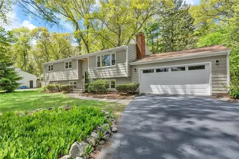 168 Edmond Drive North Kingstown RI 02852