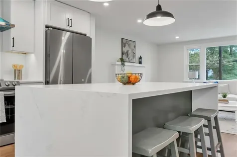 168 Edmond Drive North Kingstown RI 02852