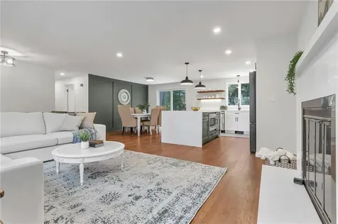 168 Edmond Drive North Kingstown RI 02852