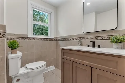 168 Edmond Drive North Kingstown RI 02852