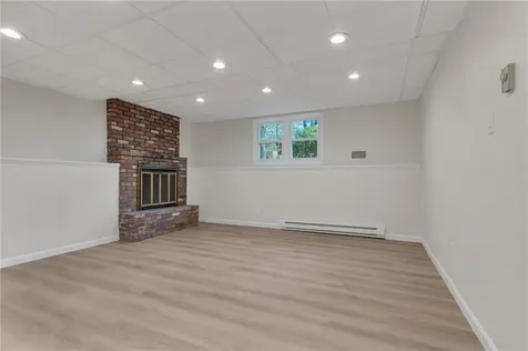 168 Edmond Drive North Kingstown RI 02852