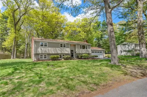 168 Edmond Drive North Kingstown RI 02852