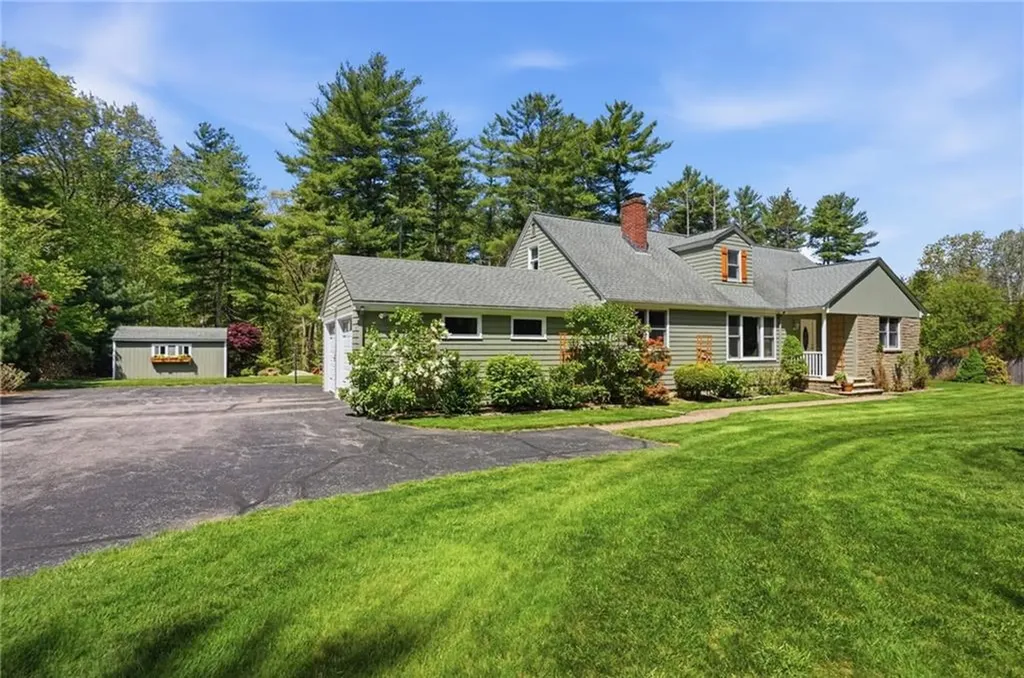 712 East Road Scituate RI 02857