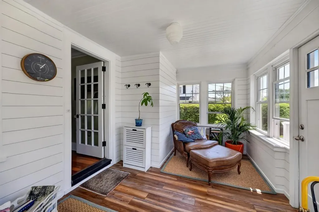 7 Verndale Circle Bristol RI 02809