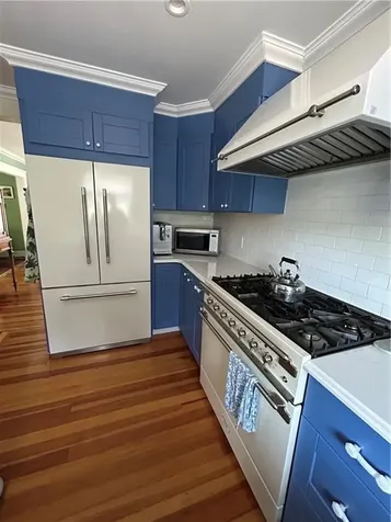 7 Verndale Circle Bristol RI 02809