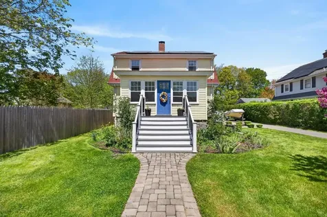 7 Verndale Circle Bristol RI 02809