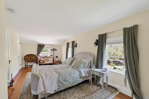 7 Verndale Circle Bristol RI 02809