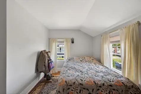 7 Verndale Circle Bristol RI 02809