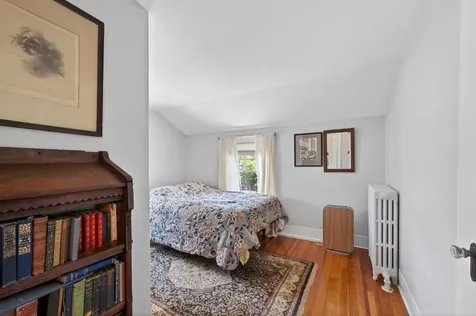 7 Verndale Circle Bristol RI 02809
