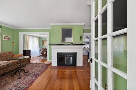 7 Verndale Circle Bristol RI 02809