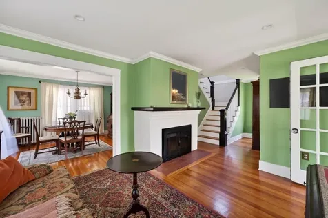 7 Verndale Circle Bristol RI 02809