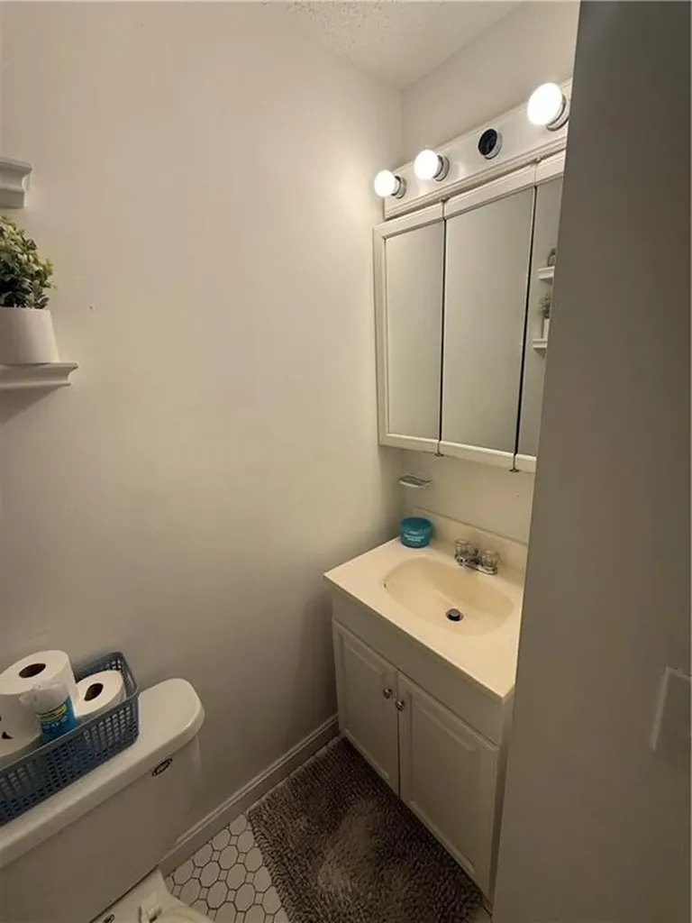 25 Devereux Road Providence RI 02909