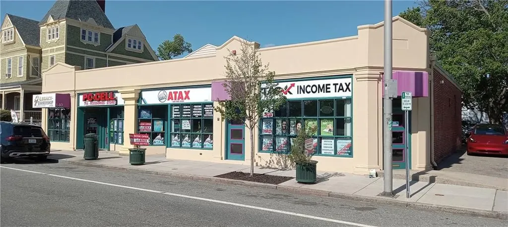 640 -8 Elmwood Avenue Providence RI 02907