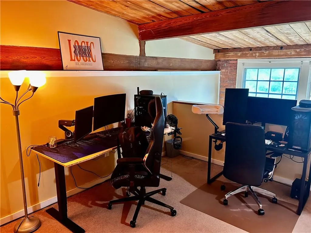 40 Web Avenue North Kingstown RI 02852