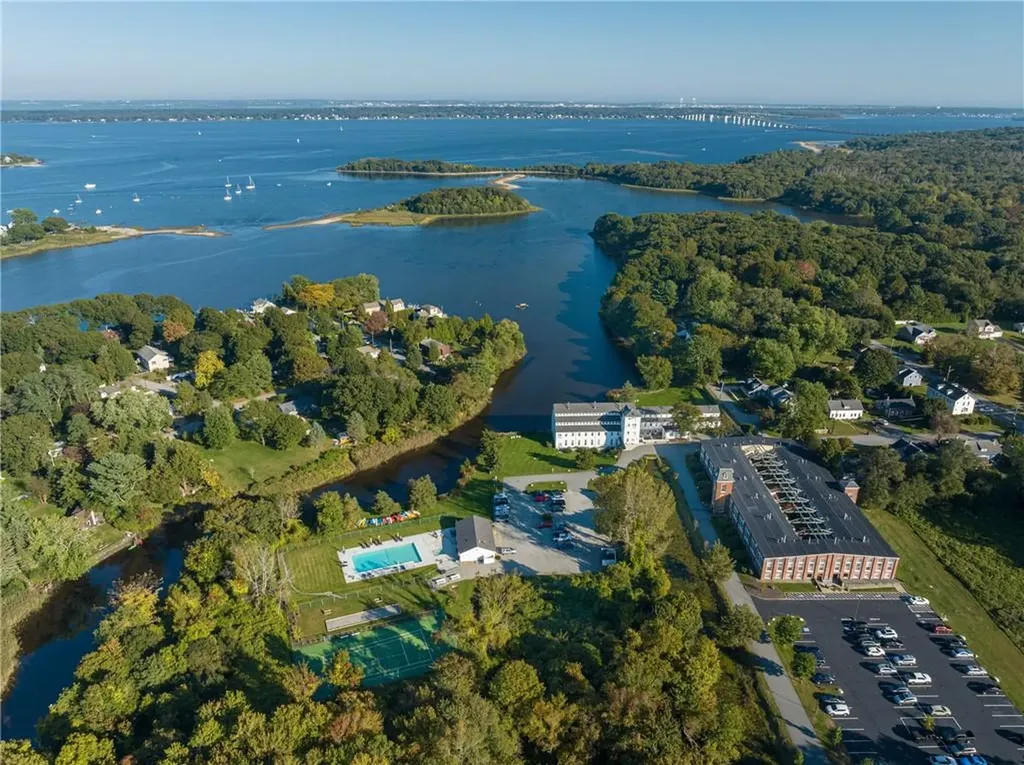 40 Web Avenue North Kingstown RI 02852