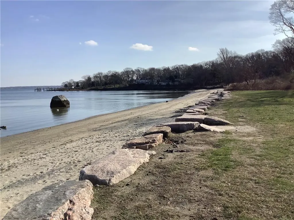 40 Web Avenue North Kingstown RI 02852