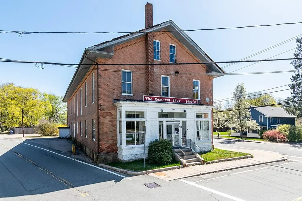 1081 Main Street Hopkinton RI 02832