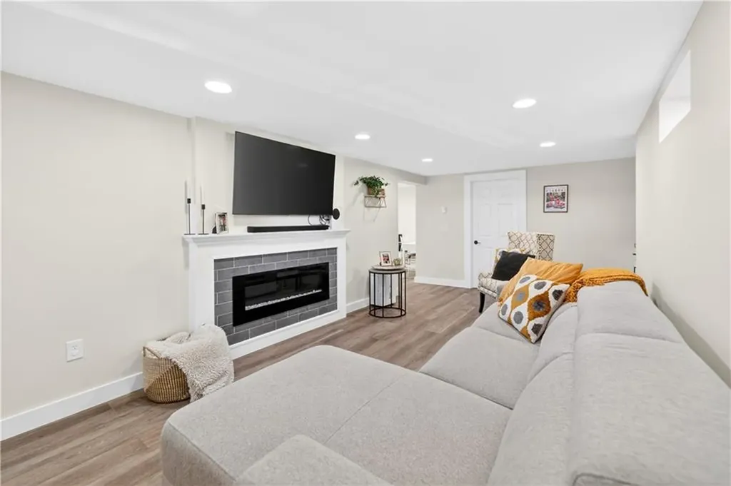 64 Westfield Drive Cranston RI 02920