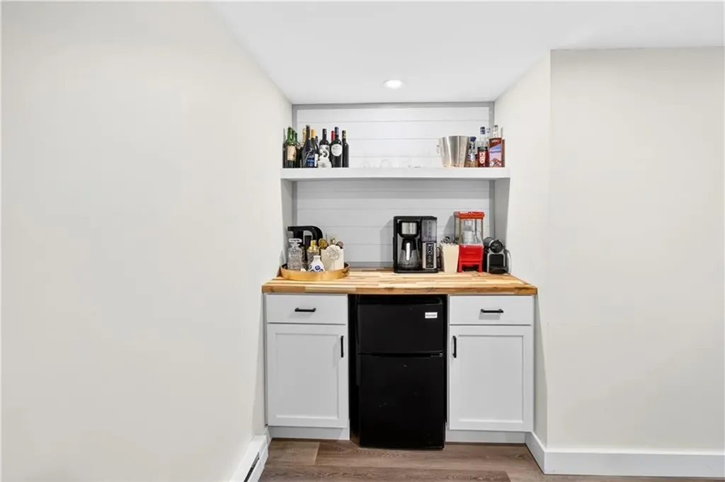 64 Westfield Drive Cranston RI 02920