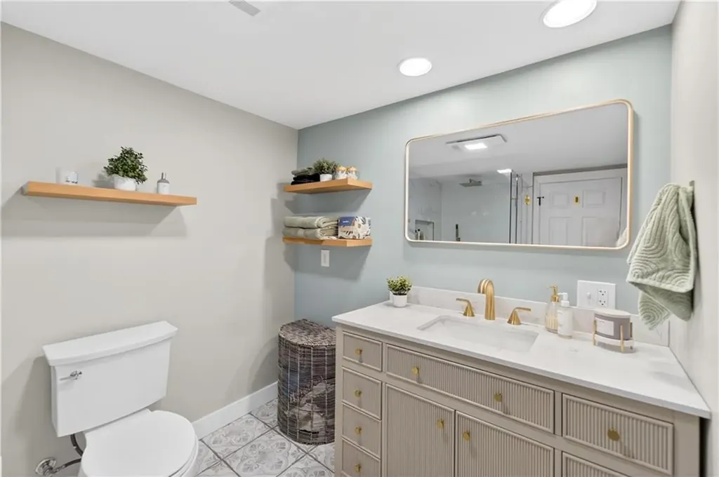 64 Westfield Drive Cranston RI 02920