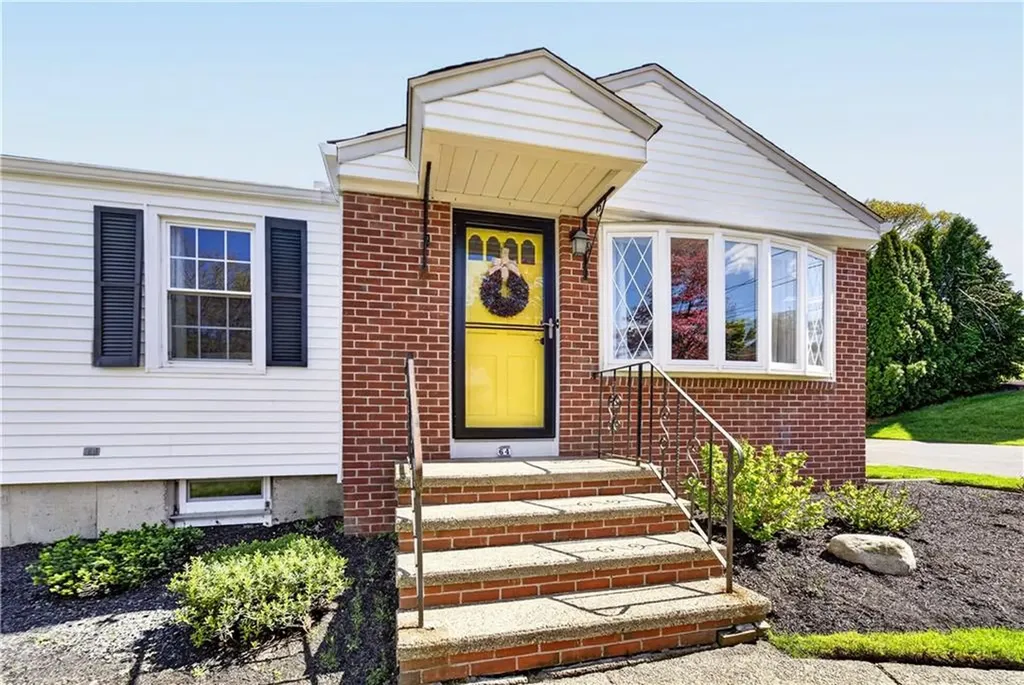 64 Westfield Drive Cranston RI 02920
