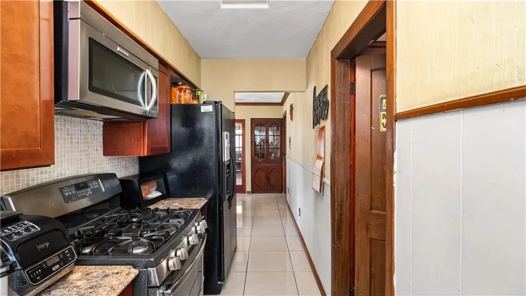 27 Shafter Street Providence RI 02909