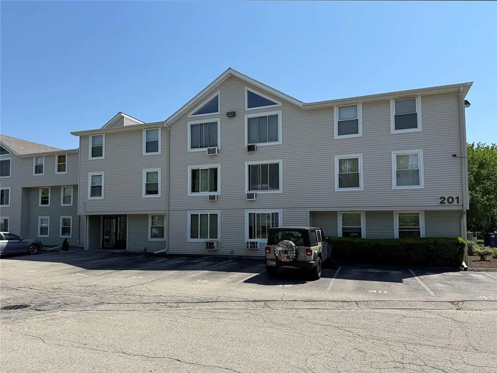 201 Woodlawn Avenue North Providence RI 02904