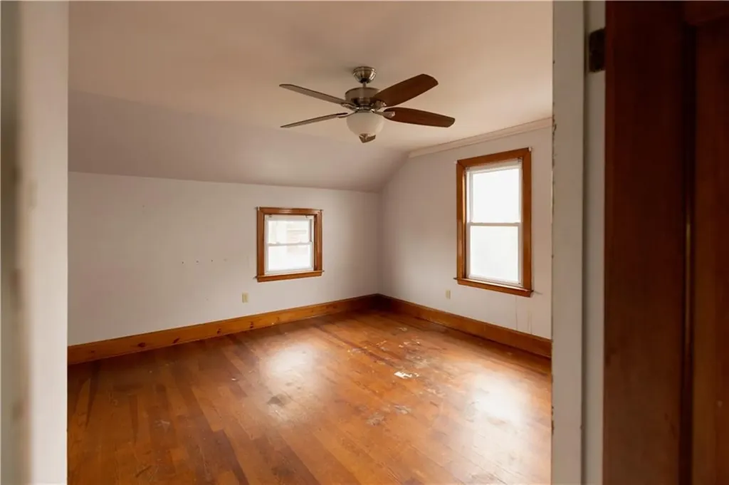518 Snell Street Fall River MA 02721