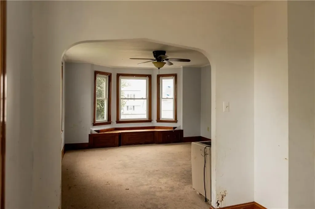 518 Snell Street Fall River MA 02721