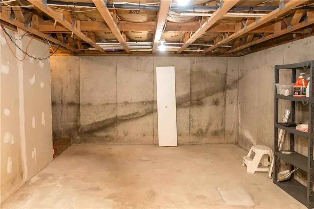 5 Barnes Avenue Johnston RI 02919